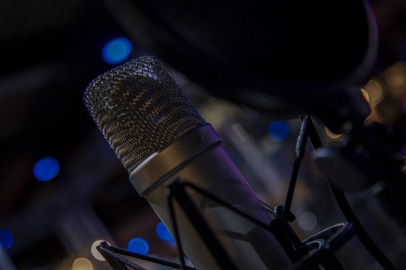 Microphone