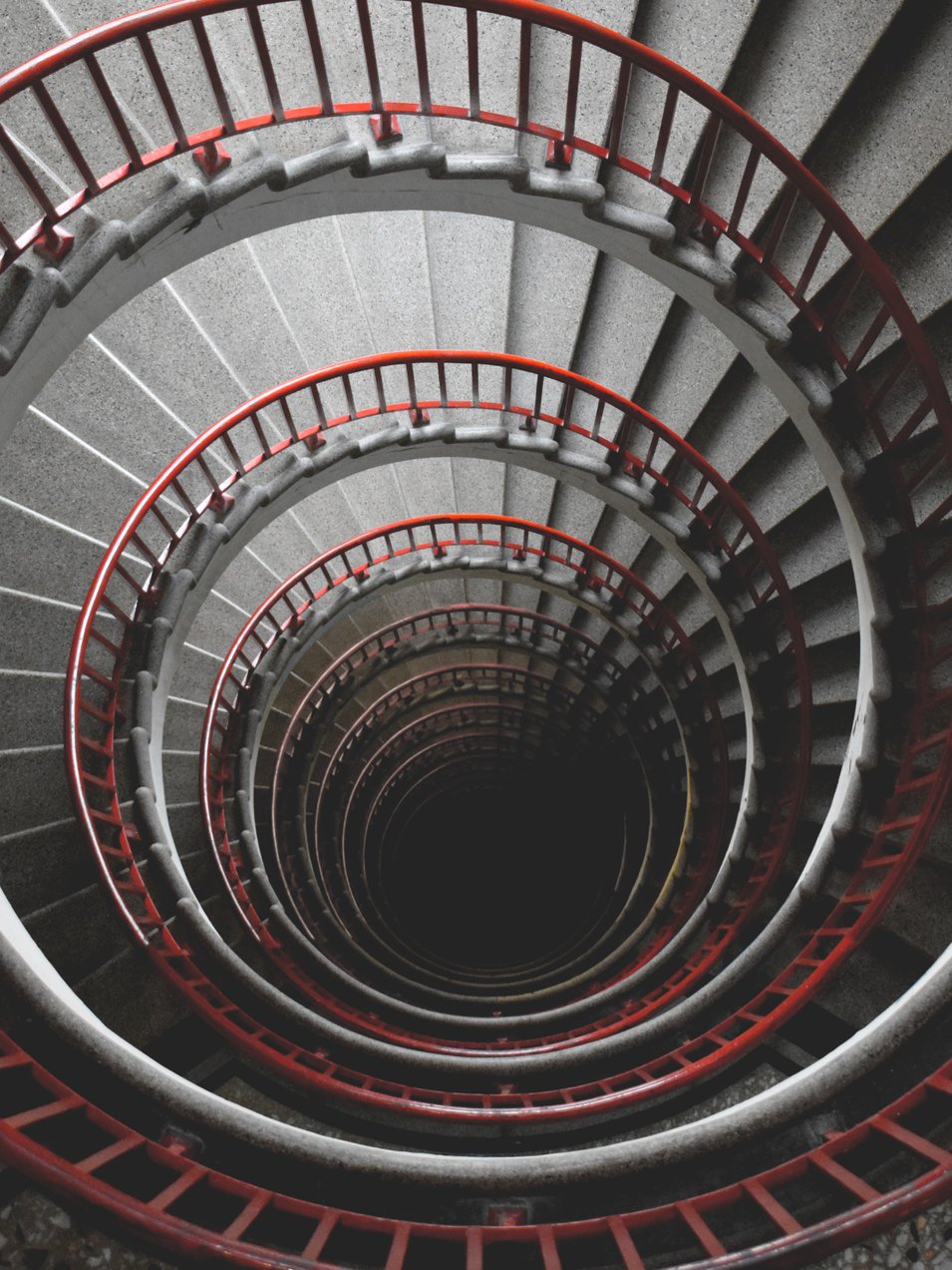 Photo by [Tine Ivanič](https://unsplash.com/photos/u2d0BPZFXOY)