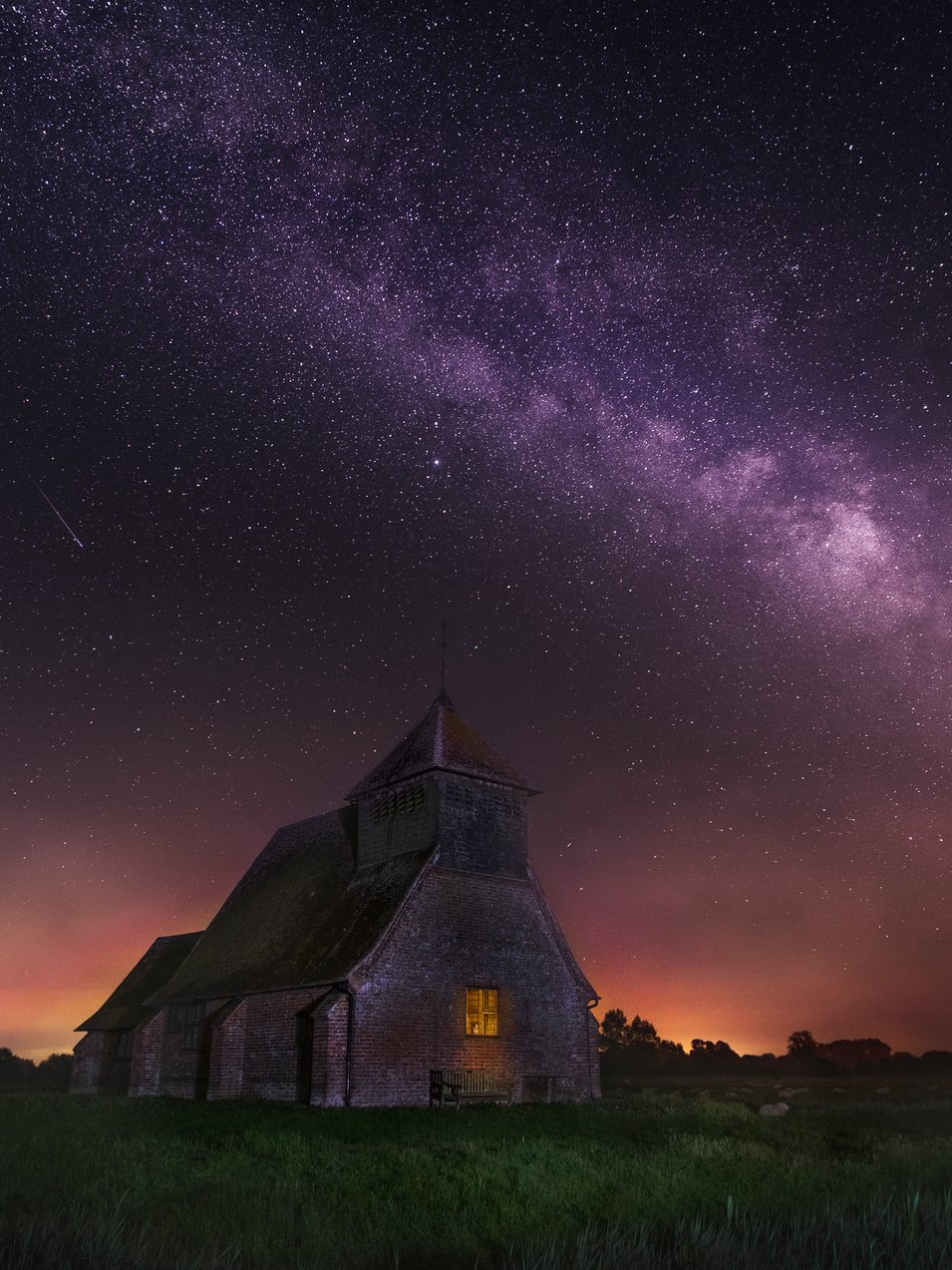 Photo by [Zoltan Tasi](https://unsplash.com/photos/b3PuuRU8IPc)
